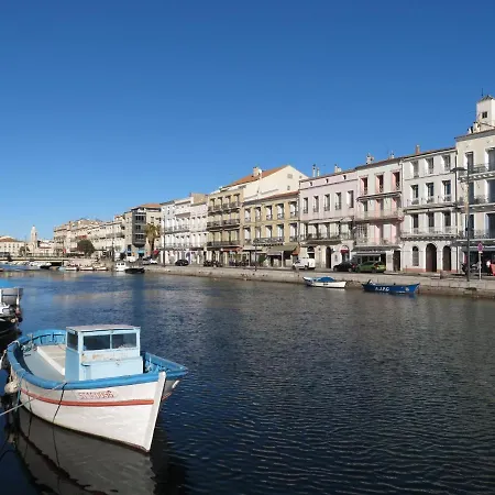 2 Pieces Cabine Sete Avec Vue Sur Canal Et Parking Prive - Fr-1-338-311